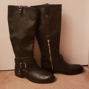 Leather boots